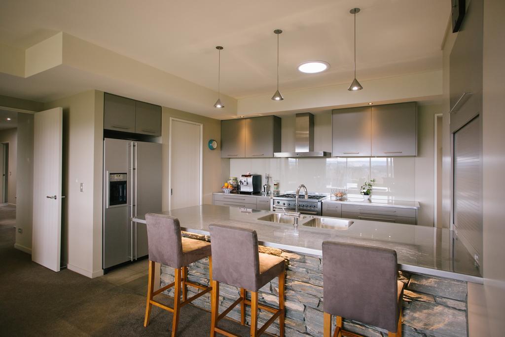 Riverview Terrace Wanaka Bagian luar foto