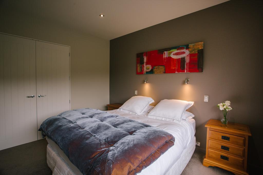 Riverview Terrace Wanaka Bagian luar foto