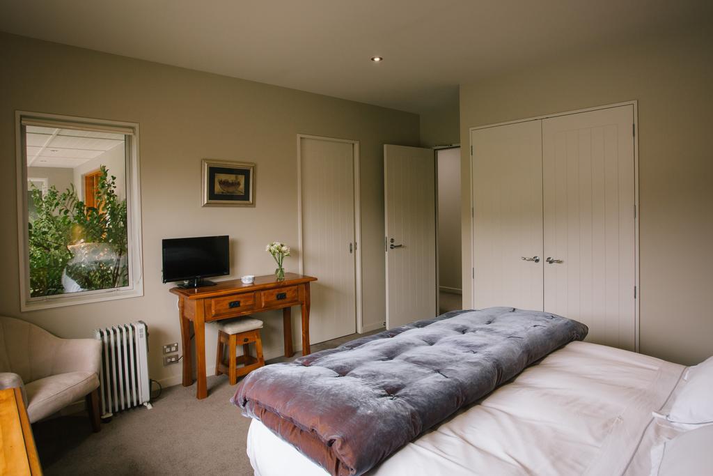 Riverview Terrace Wanaka Bagian luar foto