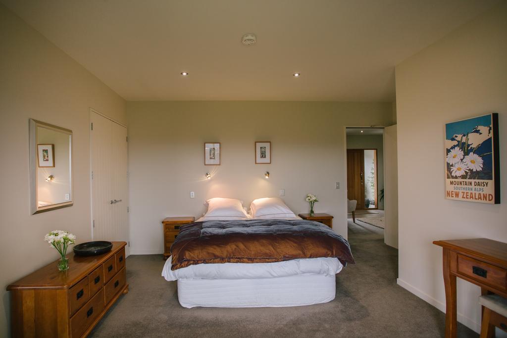 Riverview Terrace Wanaka Bagian luar foto
