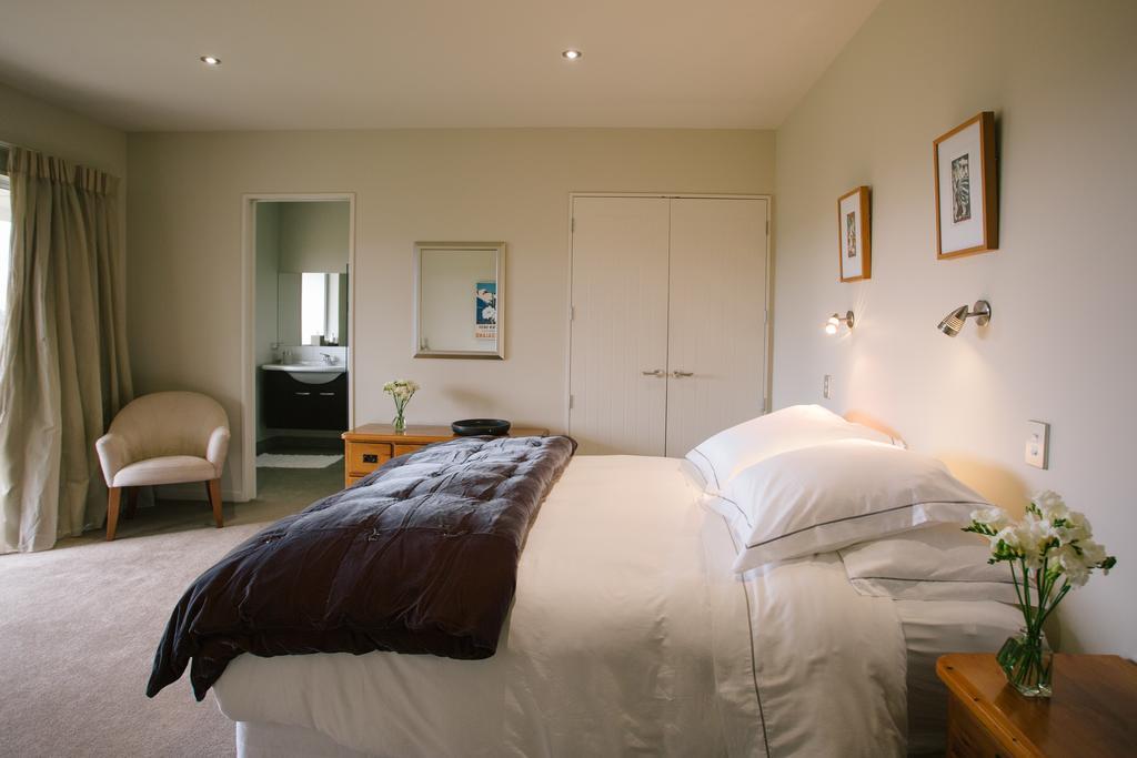 Riverview Terrace Wanaka Bagian luar foto
