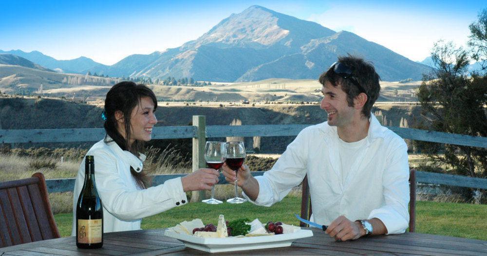 Riverview Terrace Wanaka Bagian luar foto