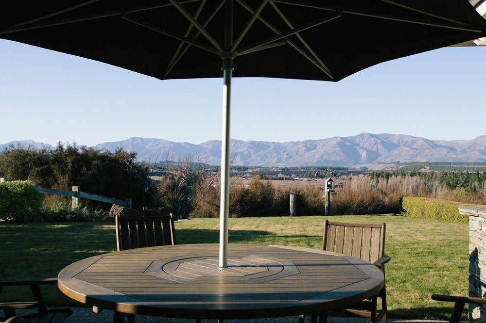 Riverview Terrace Wanaka Bagian luar foto