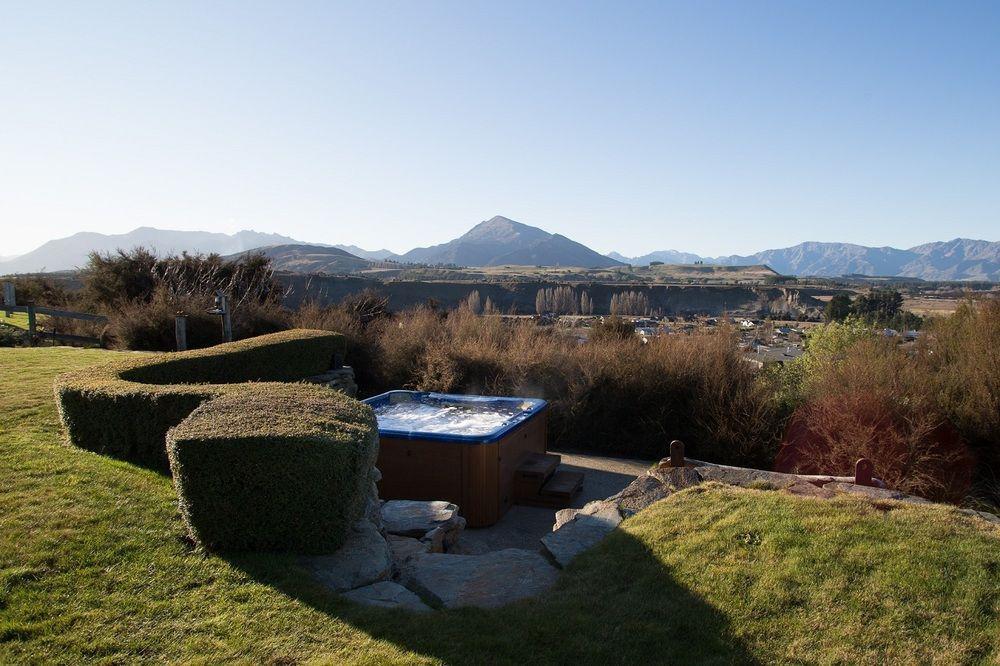 Riverview Terrace Wanaka Bagian luar foto