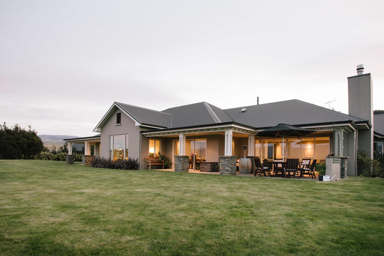 Riverview Terrace Wanaka Bagian luar foto