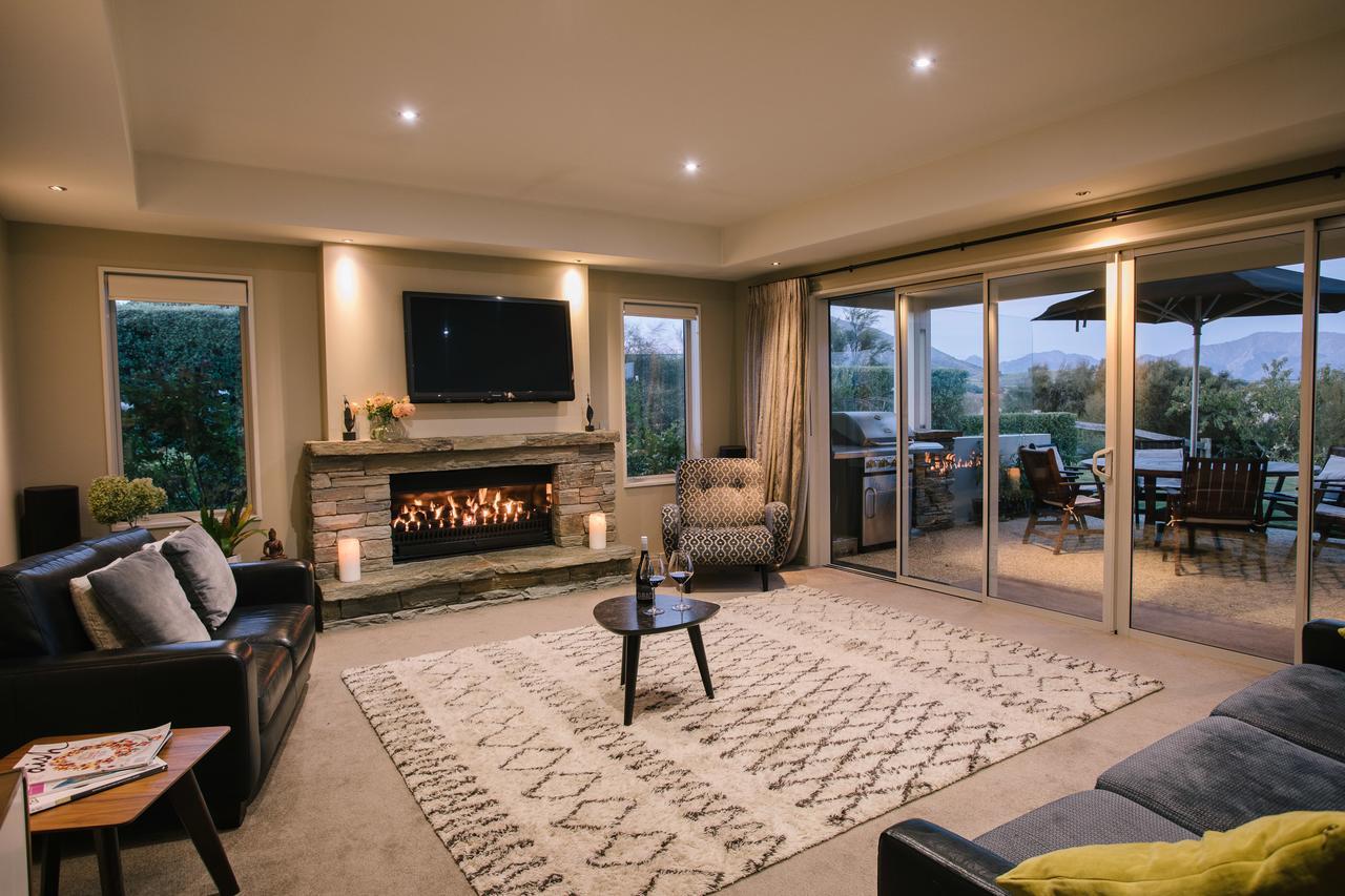 Riverview Terrace Wanaka Bagian luar foto