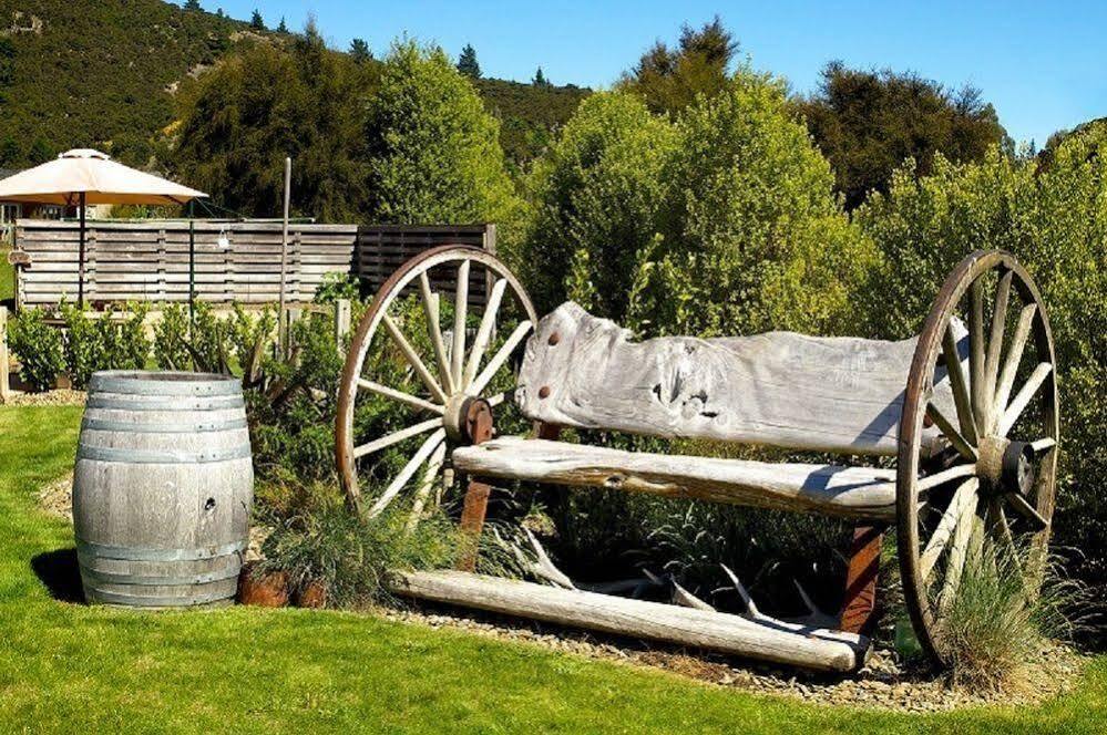 Riverview Terrace Wanaka Bagian luar foto